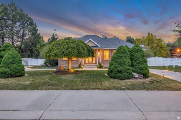 $895,000 | 3978 West 150 North, West Point, UT 84015