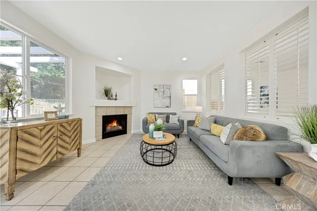 $775,000 | 27732 Elkwood Lane, Castaic, CA 91384