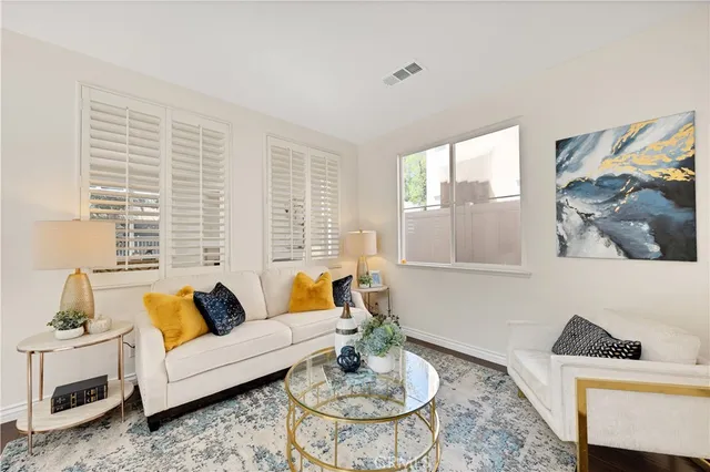 $775,000 | 27732 Elkwood Lane, Castaic, CA 91384