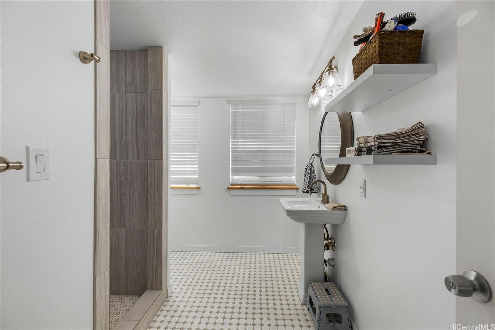 1736 Gulick Avenue Honolulu, HI 96819 - Photo 14 of 25