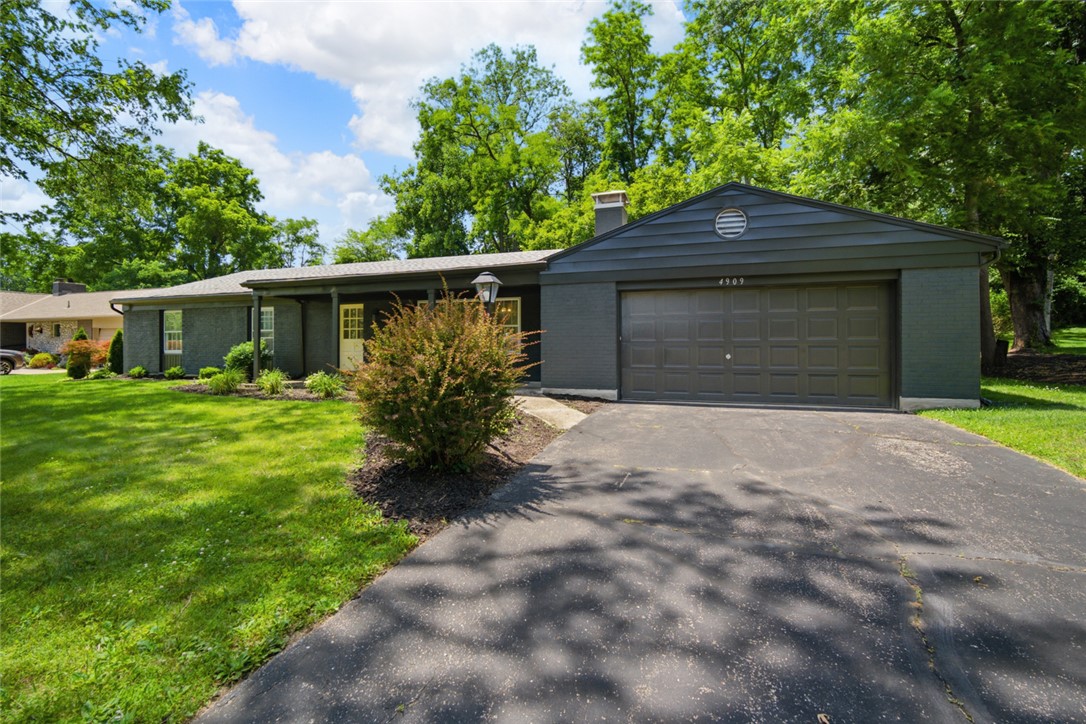 4909 Bofield Drive Kettering, OH 45429 - Photo 3 of 36