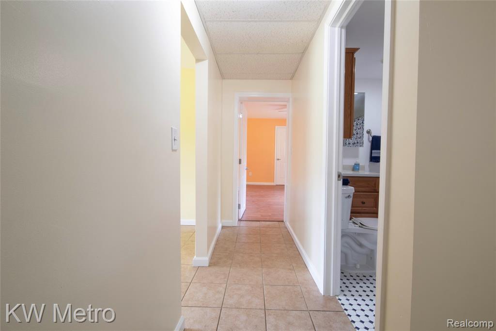 10800 Holland Road Taylor, MI 48180 - Photo 11 of 16