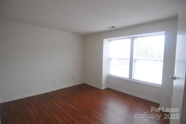 $1,400 | 1600 H Arlyn Circle, Charlotte, NC 28213