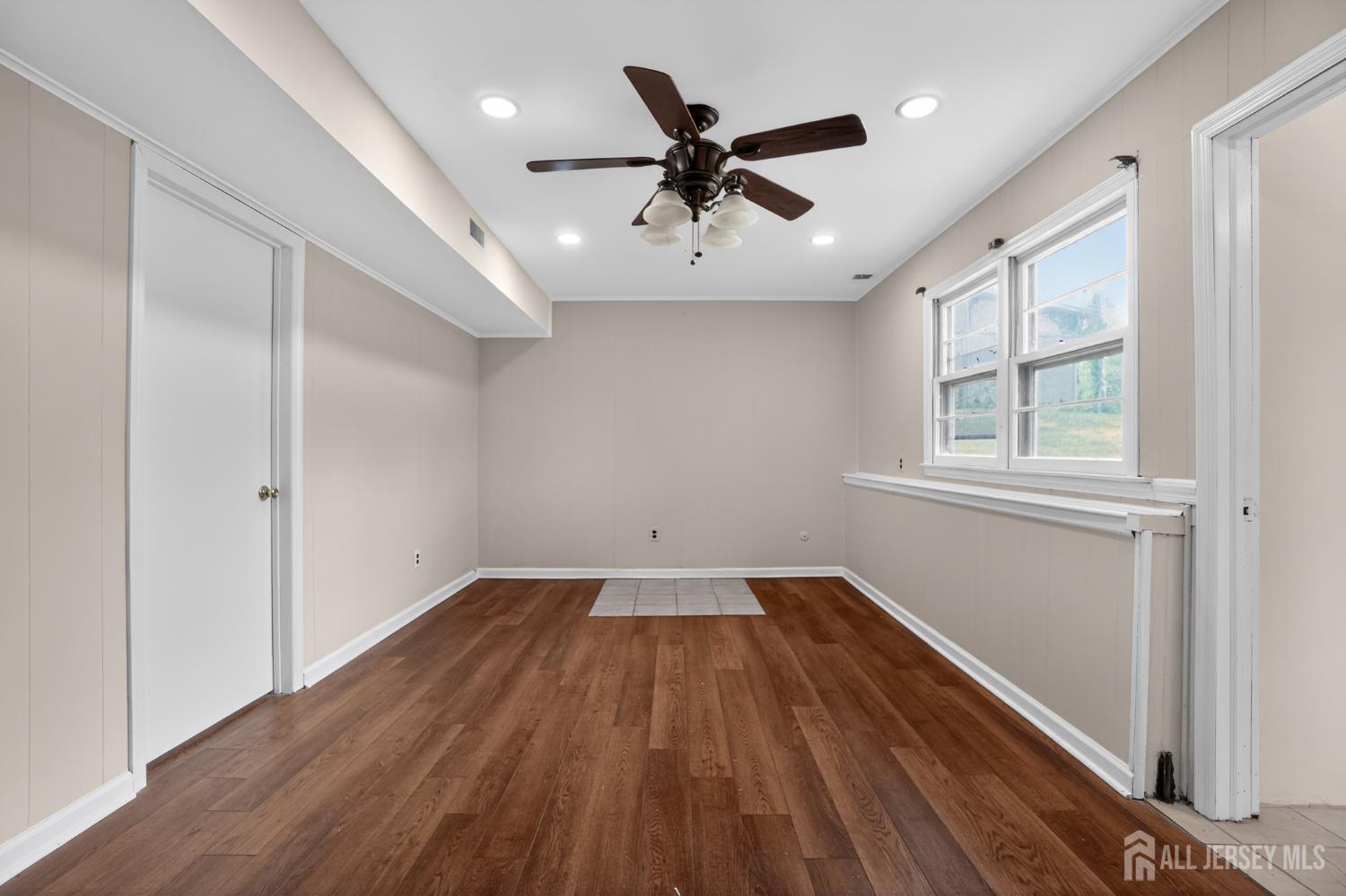21 Ash Road Edison, NJ 08817 - Photo 28 of 35