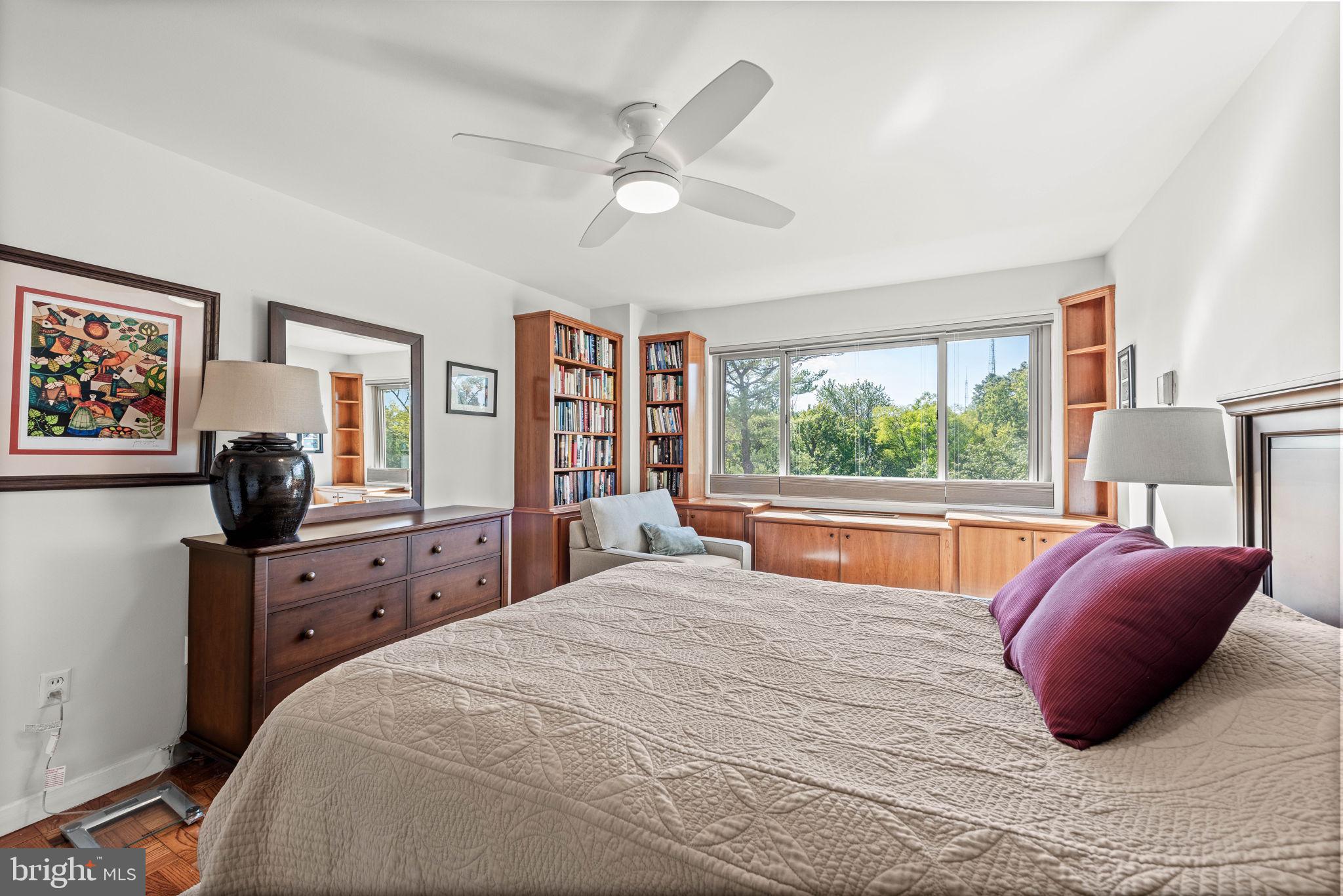 4600 Connecticut Avenue Northwest, Unit 710 Washington, DC 20008 - Photo 16 of 37 Owner's Suite