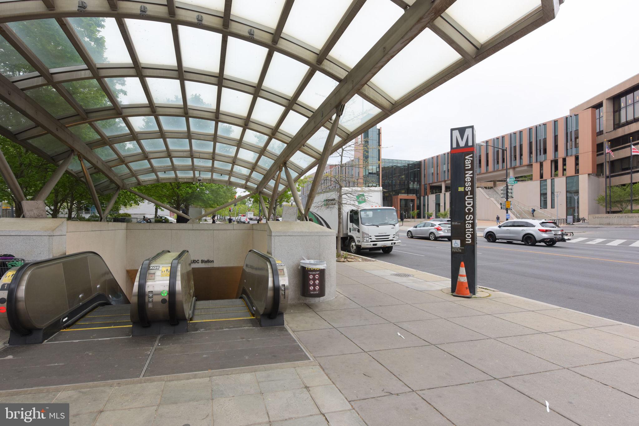 4600 Connecticut Avenue Northwest, Unit 710 Washington, DC 20008 - Photo 34 of 37