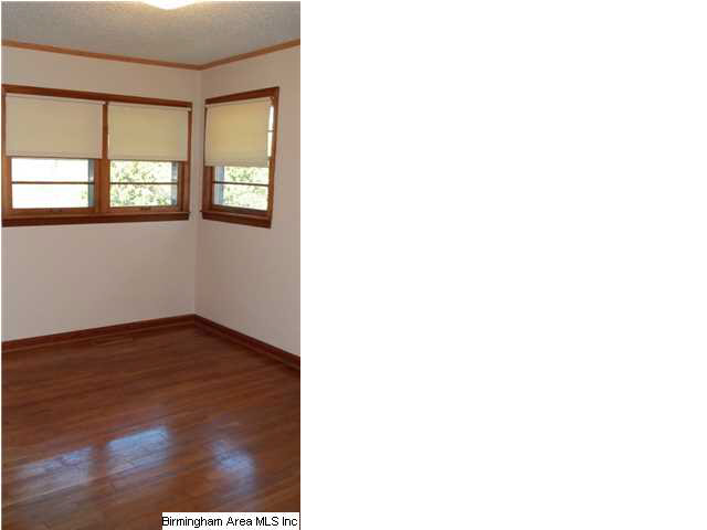 657 Alabama Avenue Oneonta, AL 35121 - Photo 13 of 26
