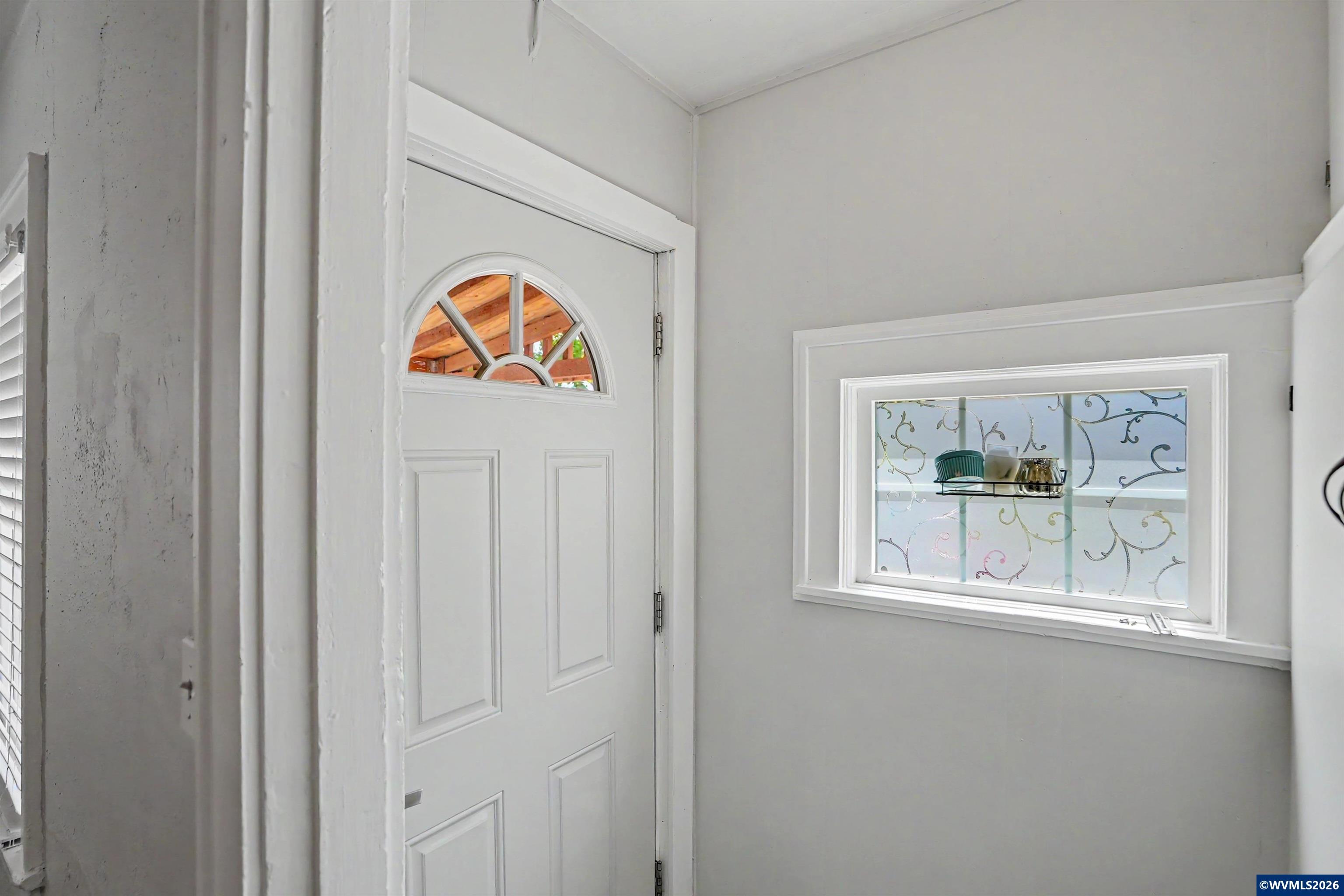 2155 Mill Street Southeast Salem, OR 97301 - Photo 7 of 29