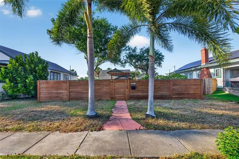 $640,000 | 2419 Dartmouth Avenue North, St. Petersburg, FL 33713