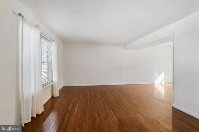 $514,900 | 1527 Wampanoag Drive, Severn, MD 21144