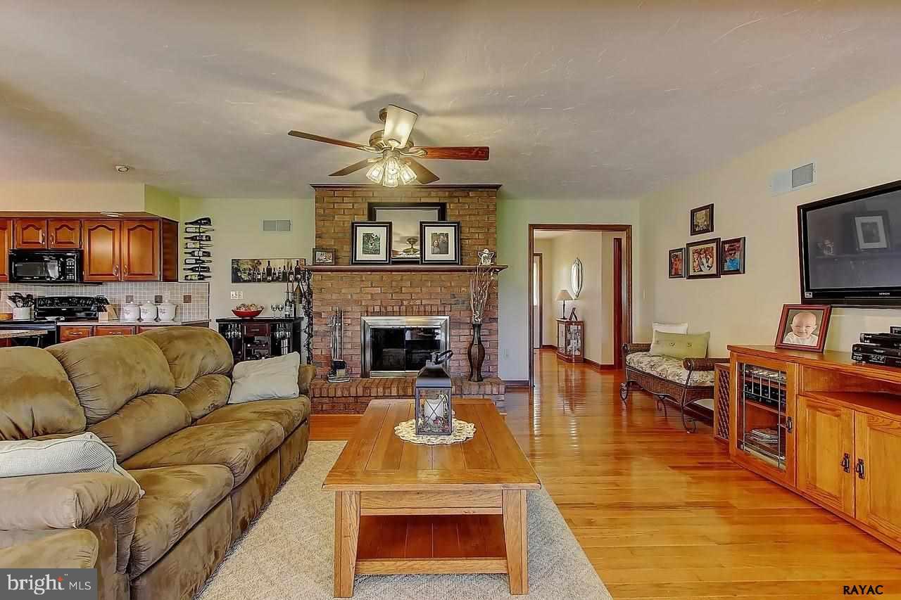 4749 Libhart Mill Road York, PA 17406 - Photo 8 of 25 Gallery Image 8