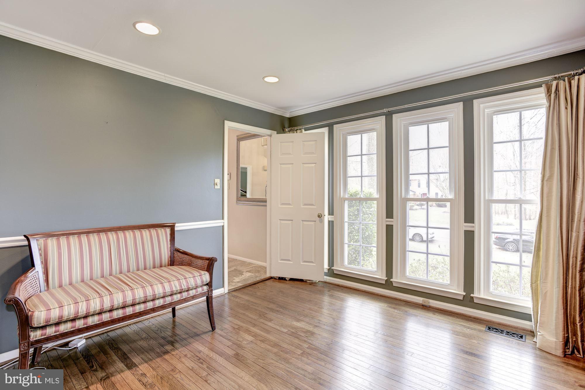 923 Ridge Drive McLean, VA 22101 - Photo 23 of 78 Main level office. Window replaced 2013
