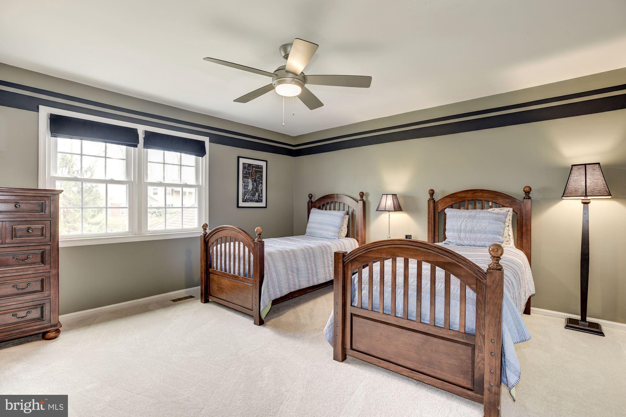 923 Ridge Drive McLean, VA 22101 - Photo 39 of 78 Bedroom #4 with ceiling fan