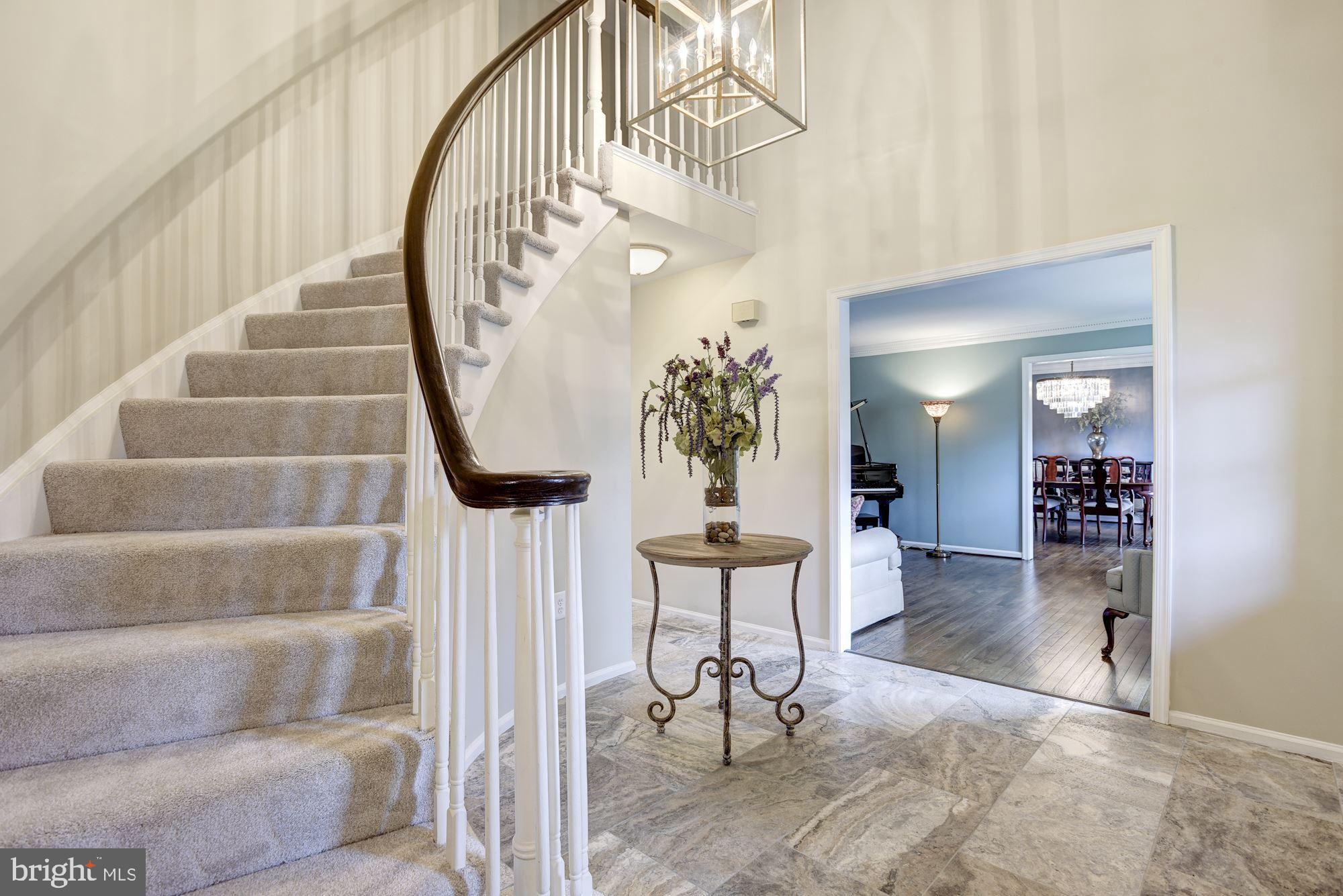 923 Ridge Drive McLean, VA 22101 - Photo 5 of 78 Elegant staircase