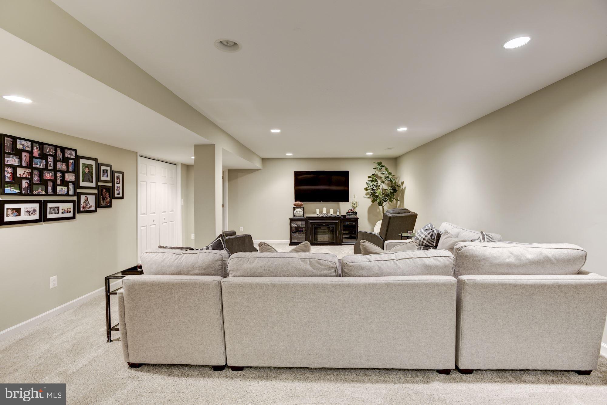 923 Ridge Drive McLean, VA 22101 - Photo 46 of 78 Flexible space