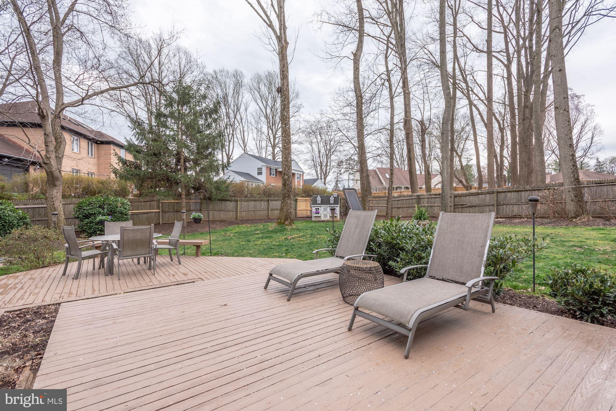 923 Ridge Drive McLean, VA 22101 - Photo 68 of 78 Lounge area