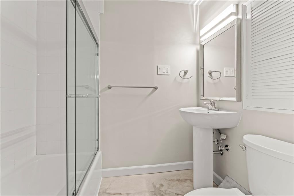 4757 Old Boston Road Pittsburgh, PA 15227 - Photo 15 of 24 Owners Suite Bathroom 4757 Old Boston Rd