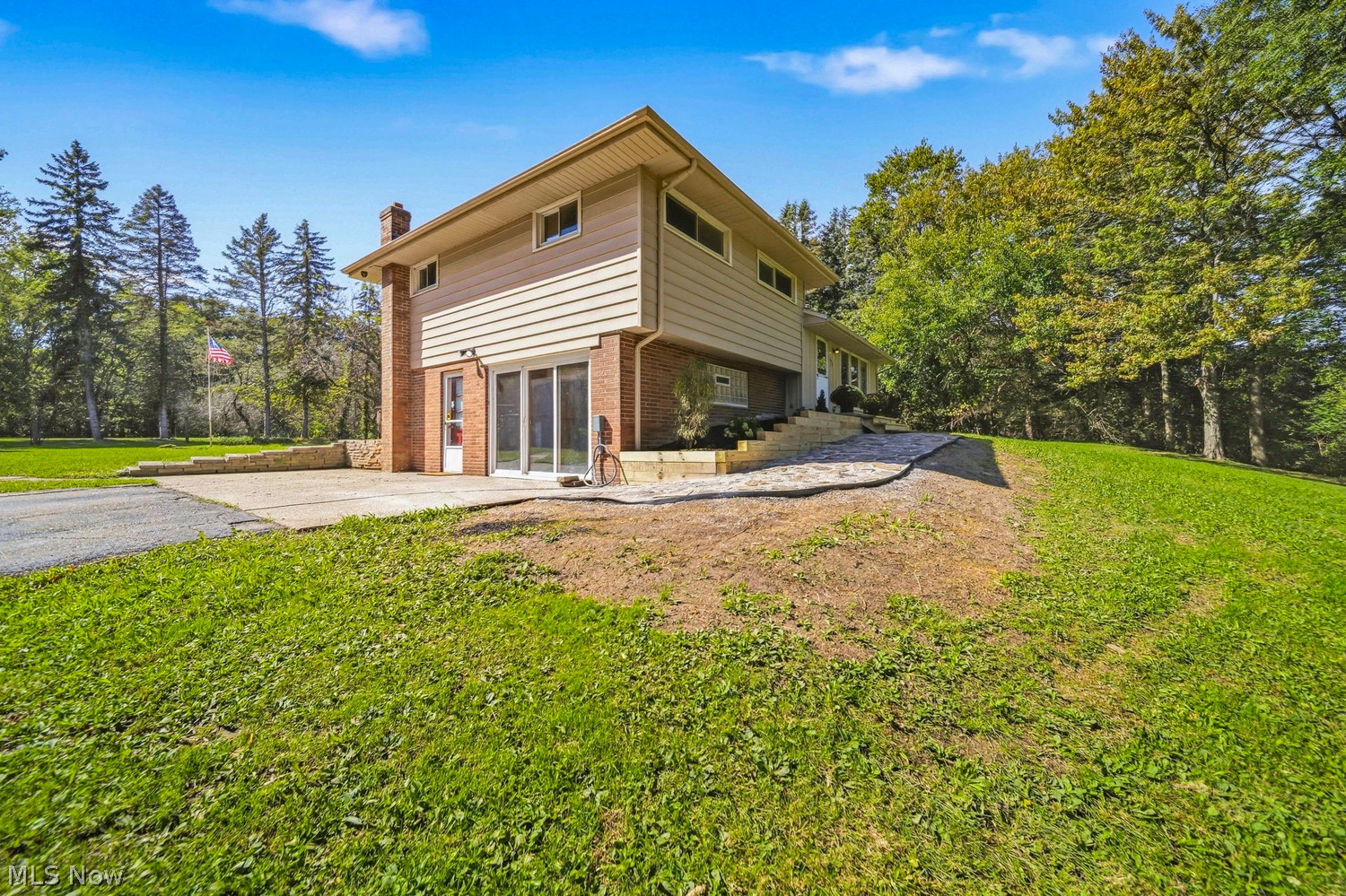 808 Abington Road Akron, OH 44312 - Photo 8 of 41 Gallery Image 8