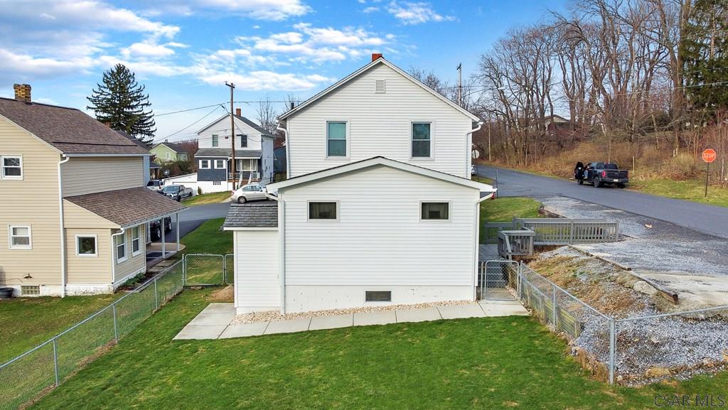 861 8th Street Colver, PA 15927 - Photo 4 of 37