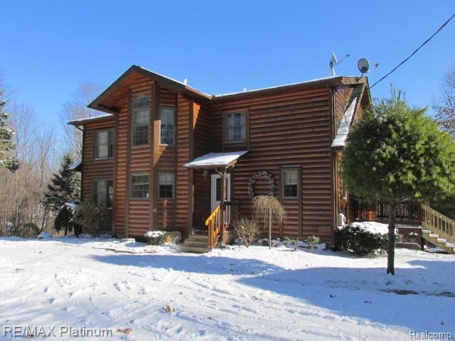 12296 Rohn Road Fenton, MI 48430 - Photo 2 of 38 IMG_0889.jpg