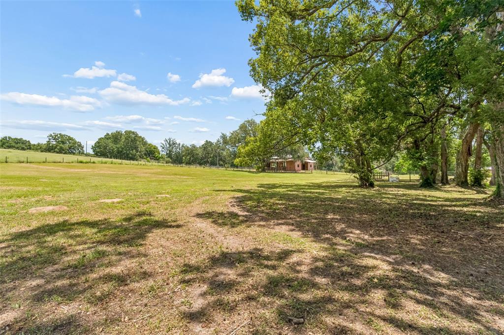 17345 Sweetwater Road Dade City, FL 33523 - Photo 63 of 77