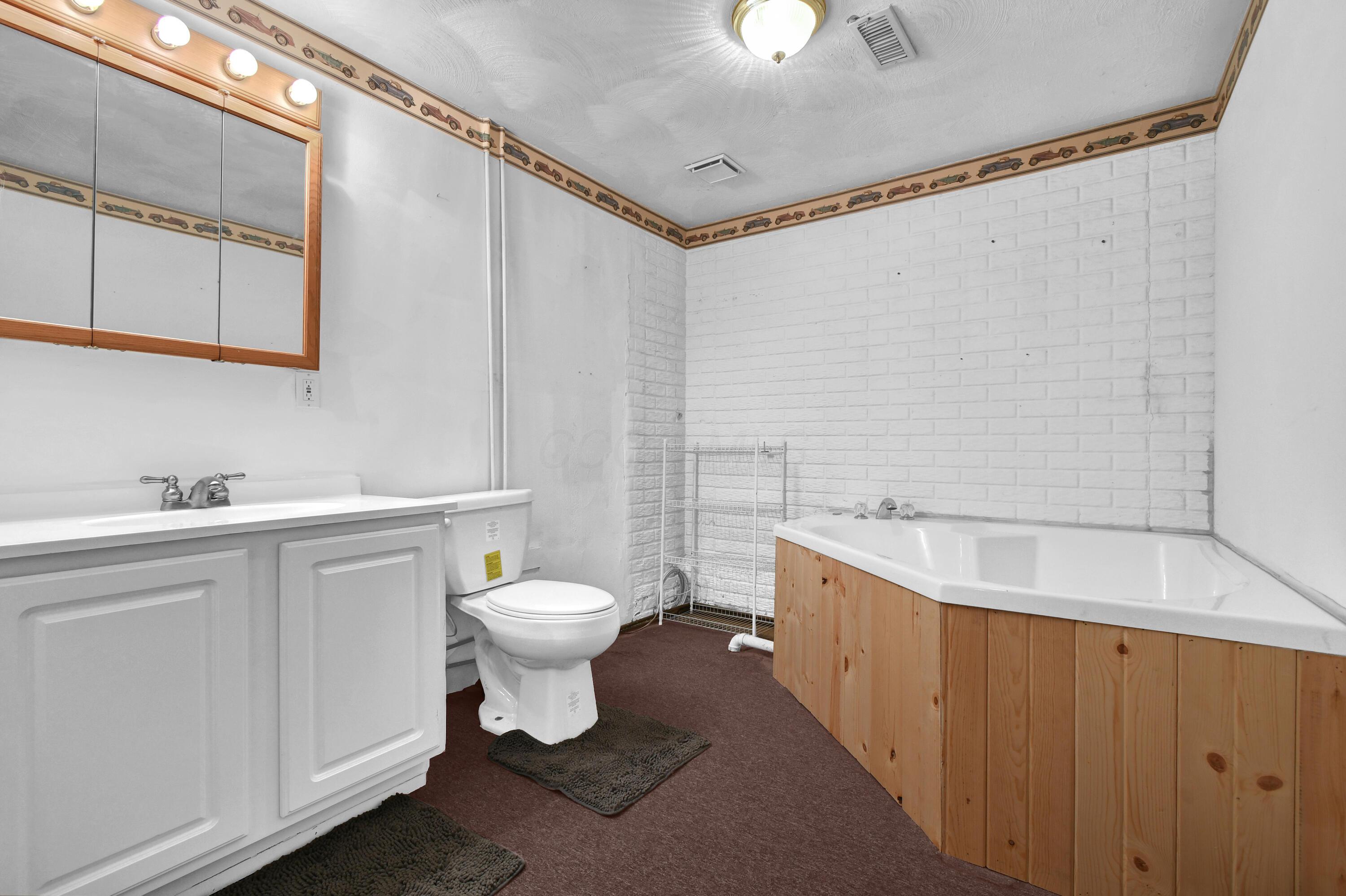 1848 Alward Road Southwest Pataskala, OH 43062 - Photo 36 of 42 Basement full bath