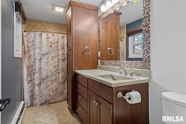 $280,000 | 112 Deer Creek Road, Rochester, IL 62563