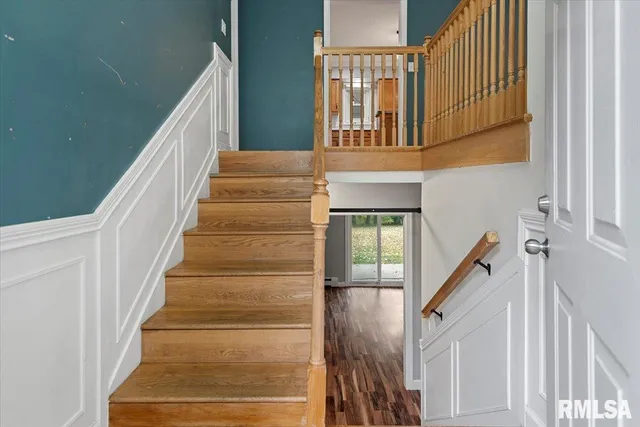 $280,000 | 112 Deer Creek Road, Rochester, IL 62563