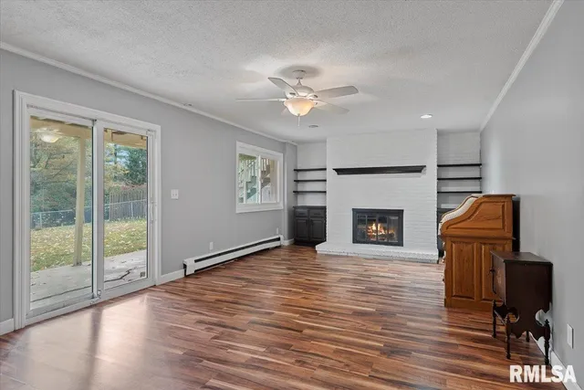 $280,000 | 112 Deer Creek Road, Rochester, IL 62563