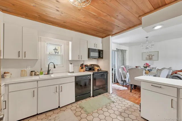 $2,400 | 10 Hanover Drive, Monticello, NY 12701