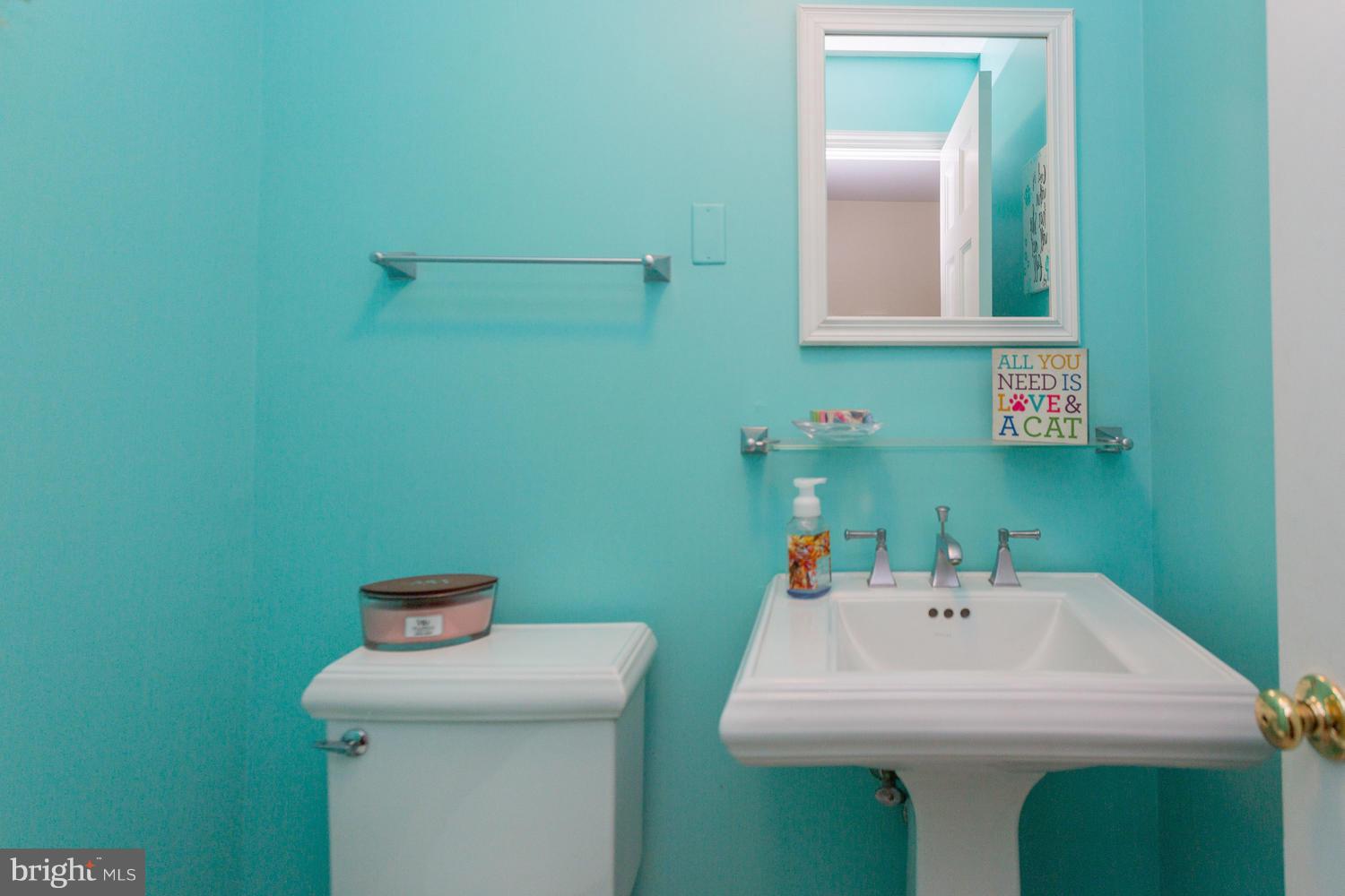 617 Bridle Road Glenside, PA 19038 - Photo 30 of 35 Half Bathroom
