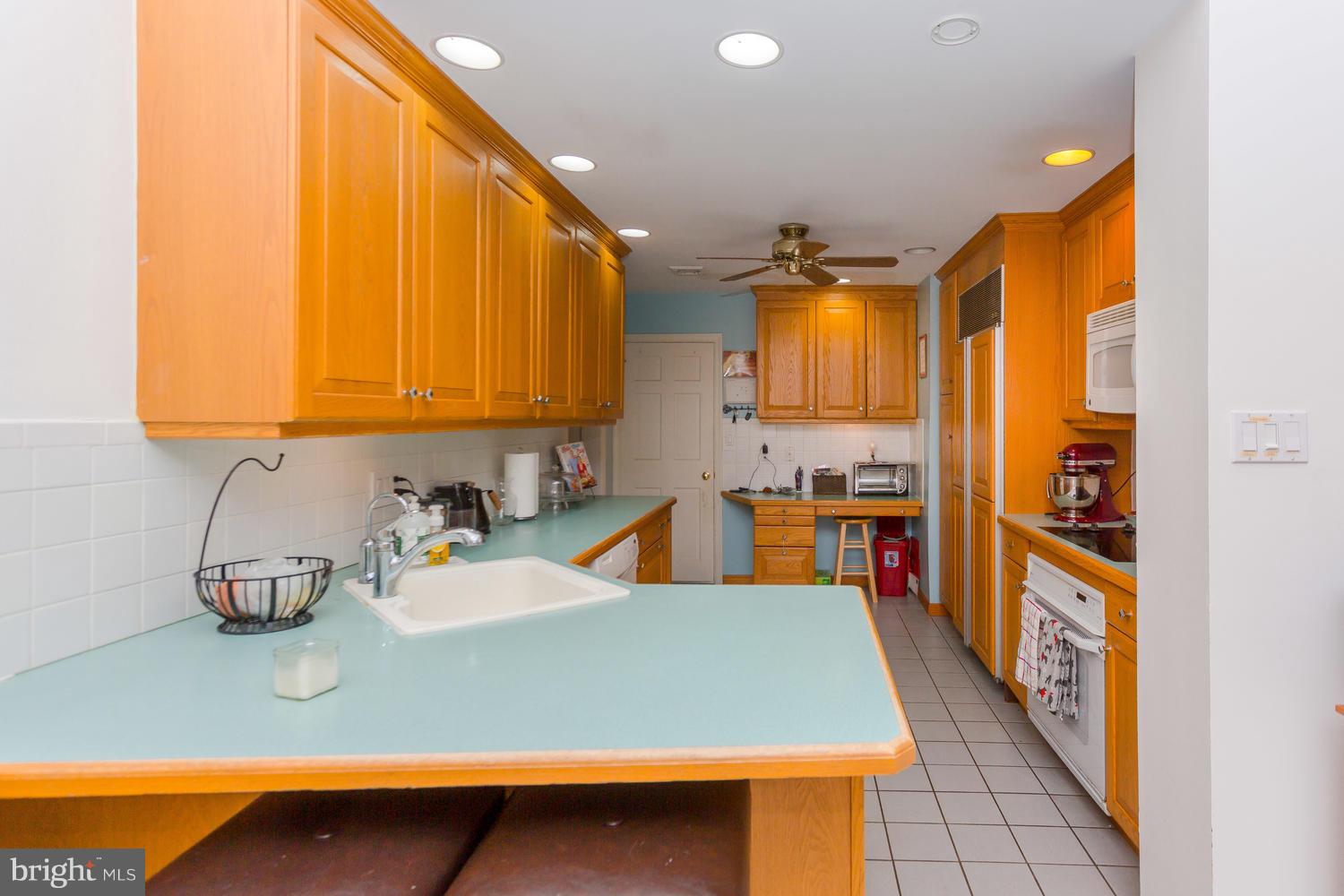 617 Bridle Road Glenside, PA 19038 - Photo 8 of 35 Kitchen