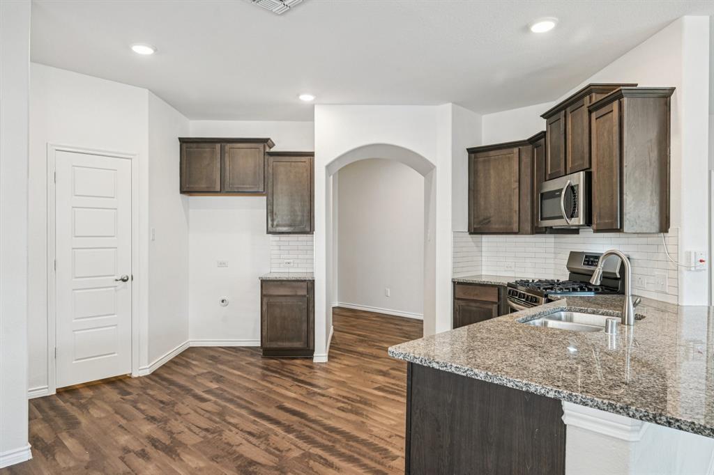 609 Bassett Hall Road Fate, TX 75189 - Photo 8 of 33