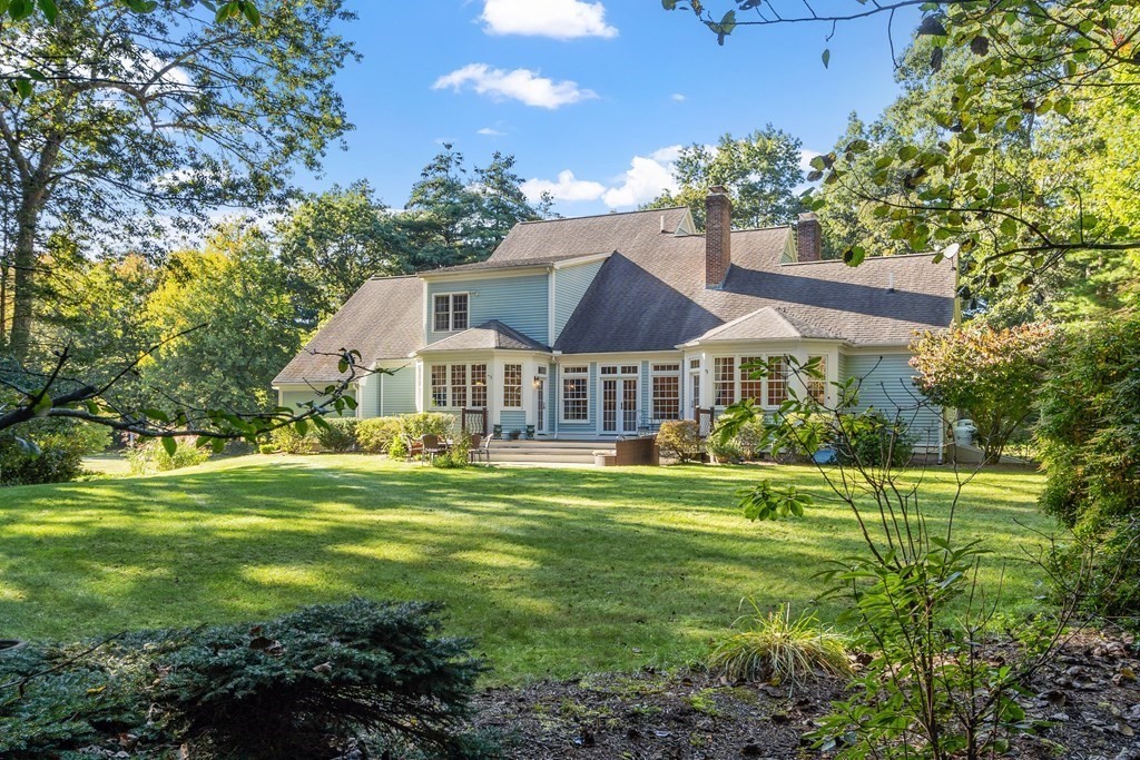 93 Fox Run Road Bolton, MA 01740 - Photo 2 of 34
