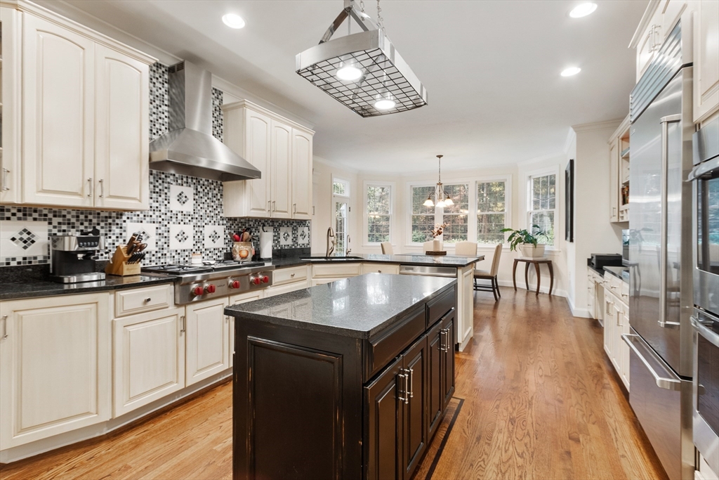93 Fox Run Road Bolton, MA 01740 - Photo 3 of 34