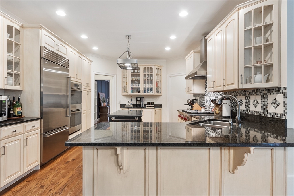93 Fox Run Road Bolton, MA 01740 - Photo 5 of 34