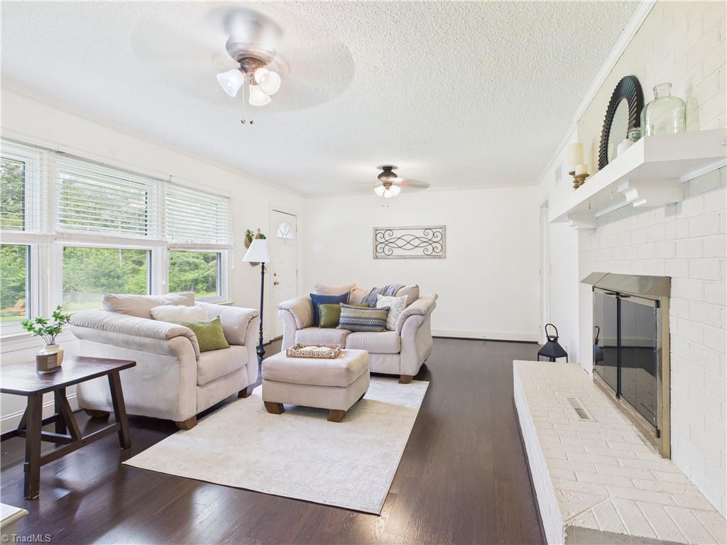 4208 Aberdare Drive High Point, NC 27265 - Photo 18 of 33