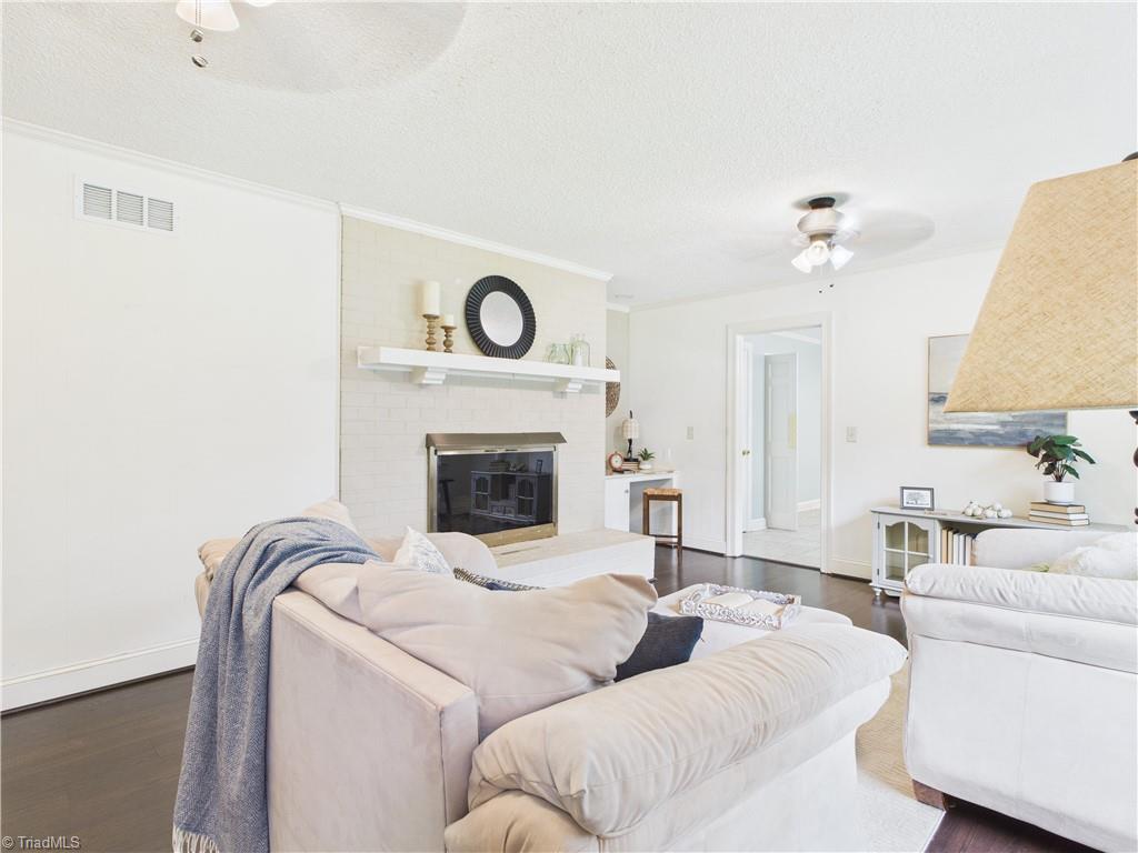 4208 Aberdare Drive High Point, NC 27265 - Photo 20 of 33