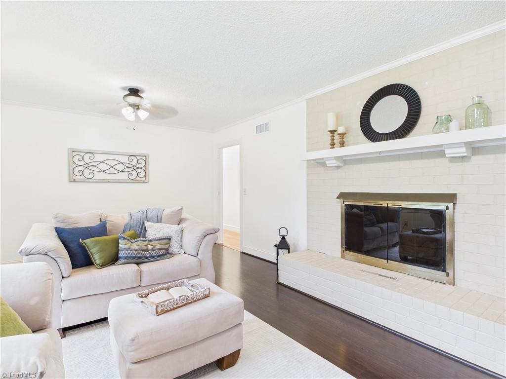 4208 Aberdare Drive High Point, NC 27265 - Photo 2 of 33 Nice welcoming view at the front of the home.