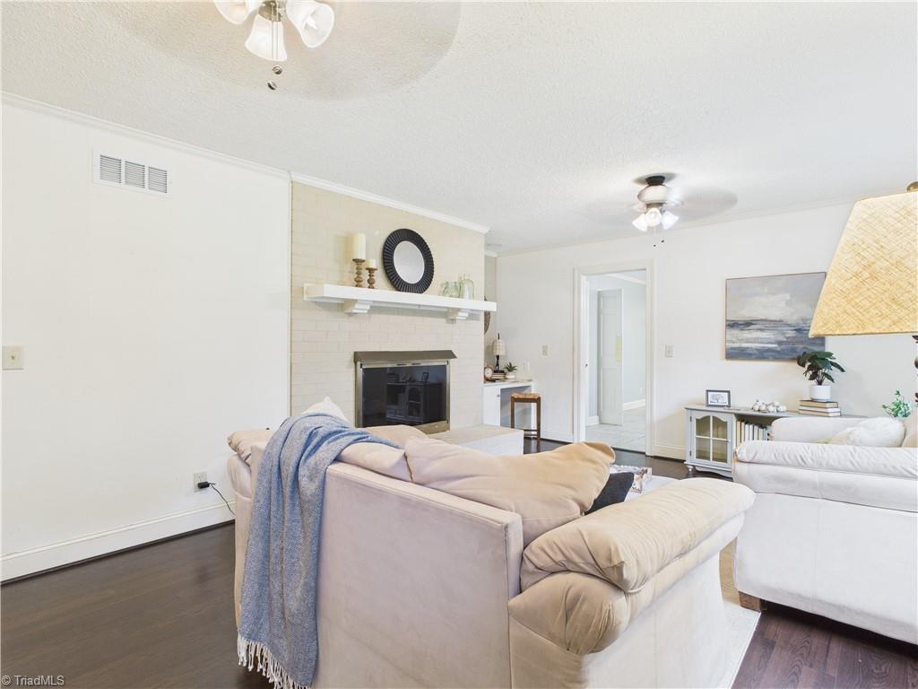 4208 Aberdare Drive High Point, NC 27265 - Photo 32 of 33