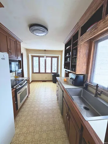 $180,000 | 201 East Main Street, Darlington, IN 47940