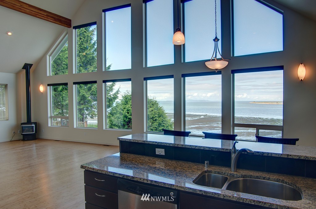 3533 Robertson Road Bellingham, WA 98226 - Photo 7 of 15 Gallery Image 7