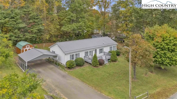 $309,000 | 146 Poplar Lane, Lansing, NC 28643