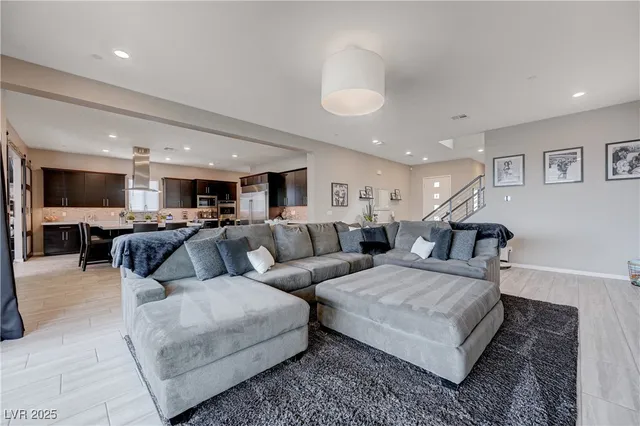 $4,565 | 746 Horizon Canyon Drive, Henderson, NV 89052