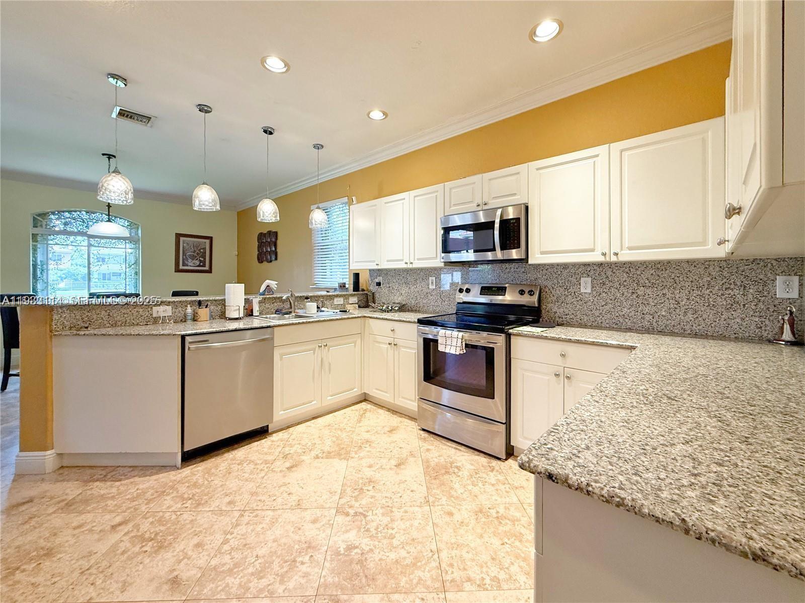 8934 Southwest 206th Street Cutler Bay, FL 33189 - Photo 18 of 31