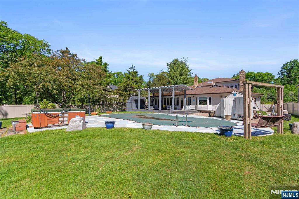 290 Dunkerhook Road Paramus, NJ 07652 - Photo 48 of 50