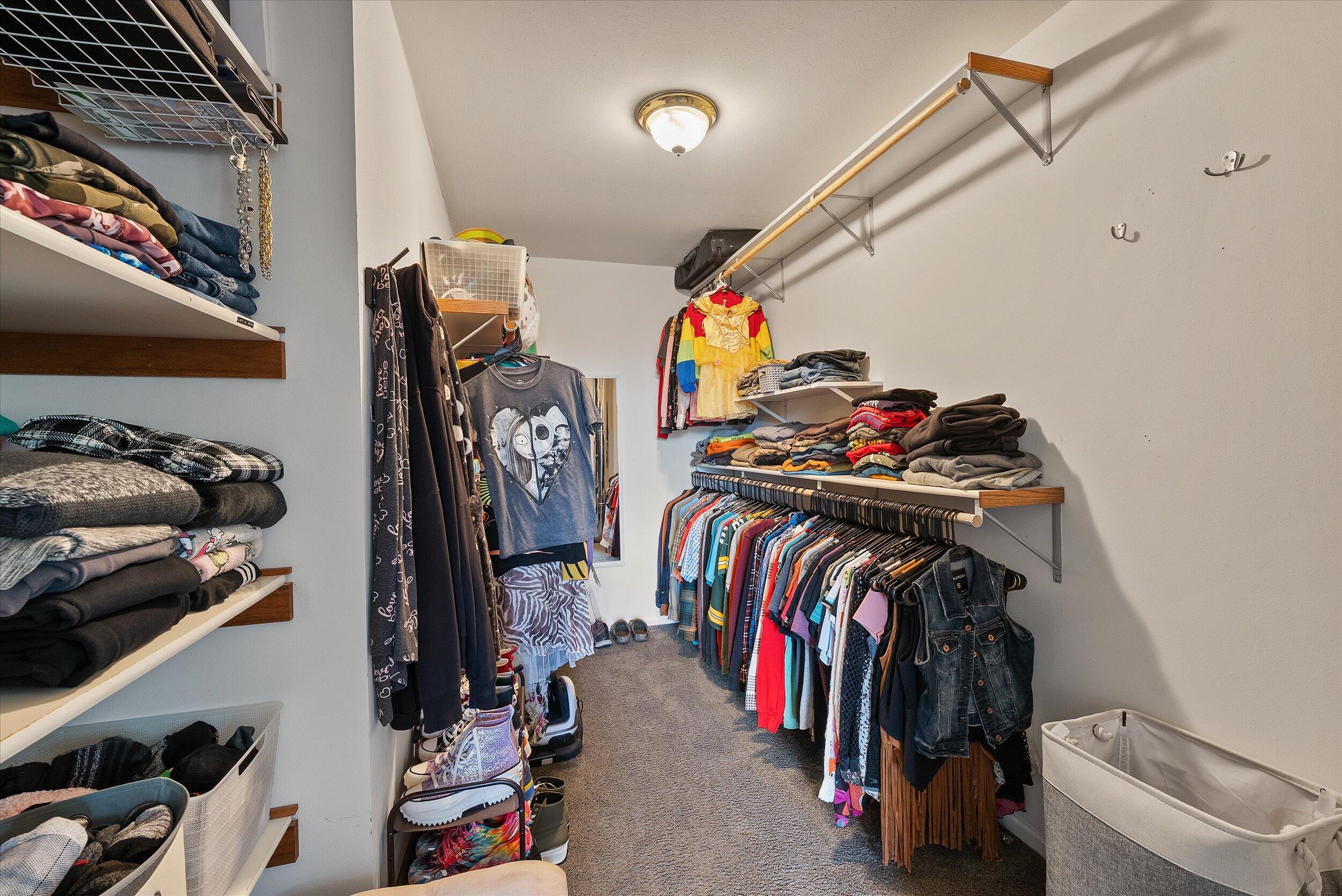 9083 Fillmore Road Farmington, WI 53021 - Photo 17 of 61 17-Primary Closet