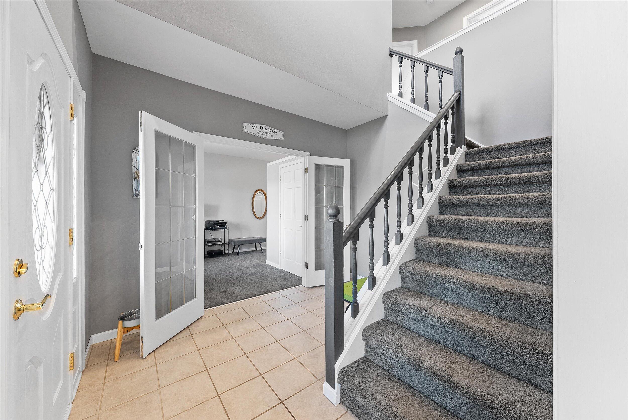 9083 Fillmore Road Farmington, WI 53021 - Photo 24 of 61 24-Foyer