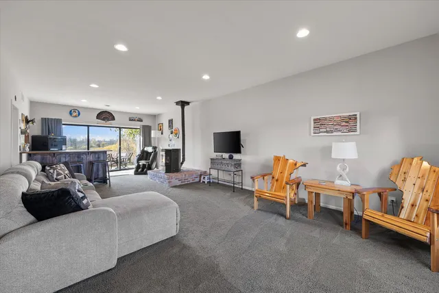 $644,900 | 9083 Fillmore Road, Farmington, WI 53021