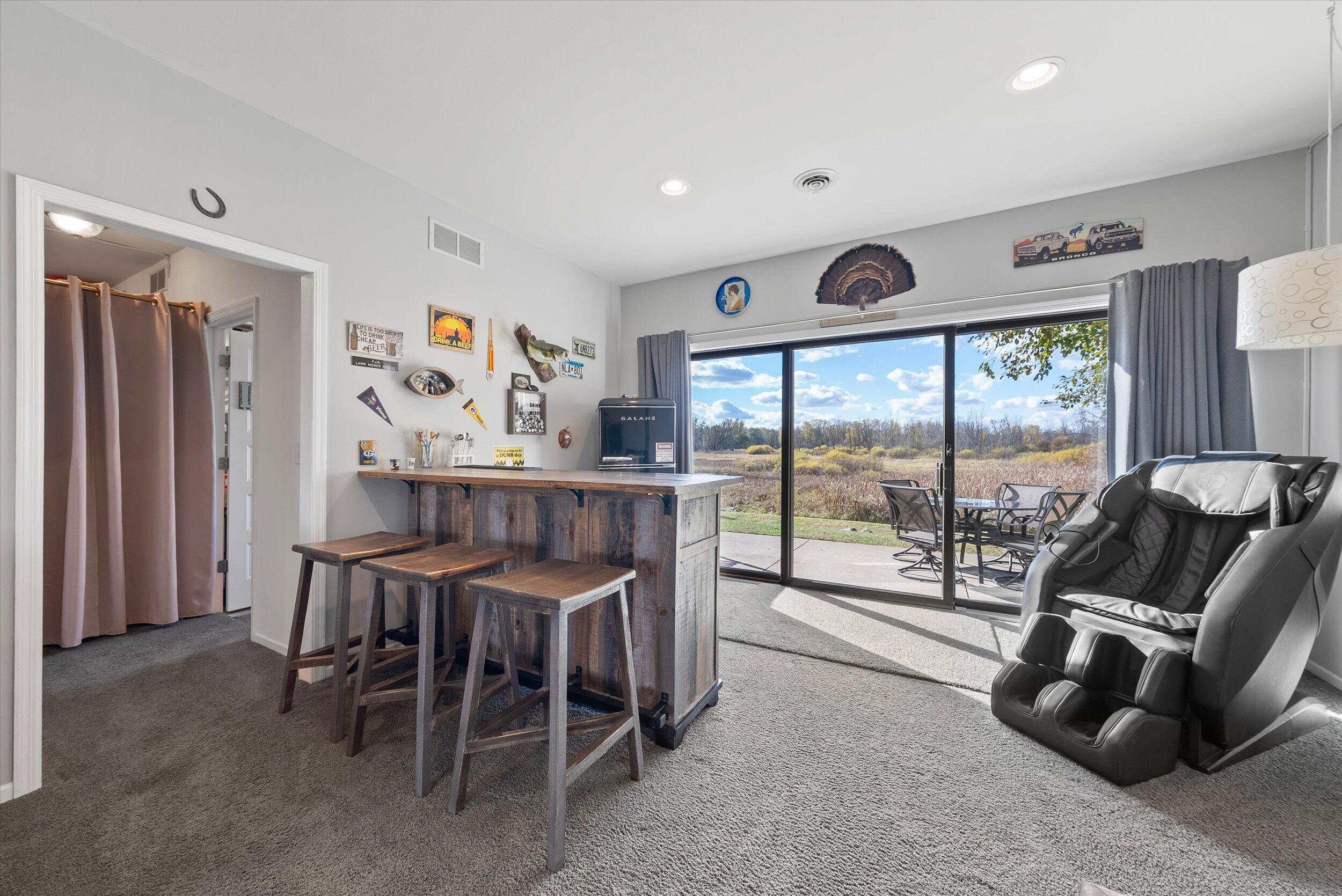 9083 Fillmore Road Farmington, WI 53021 - Photo 33 of 61 33-Family Room